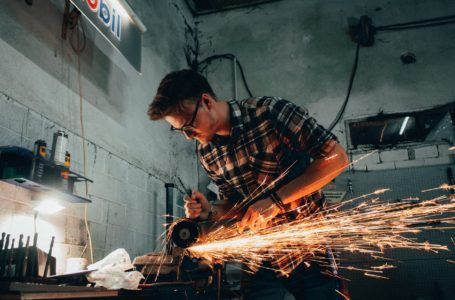 5 Must Read Blogs Every Manufacturing Business Owner Should Follow